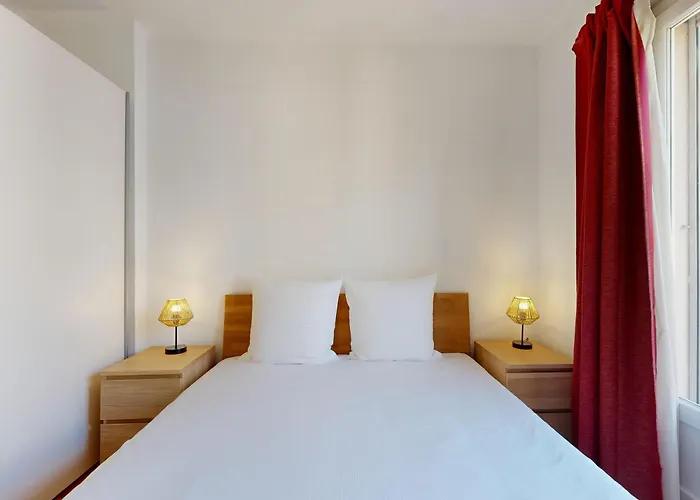 Bright Flat In The Heart Of *